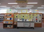 山田図書館　「小さな出版社の本たち」