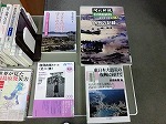 鶴舞中央図書館2階企画展示本の大きな画像へ