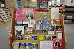 鶴舞図書館企画展示全体の大きな画像へ