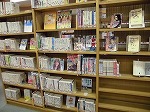 英語版コミックもあります。コミックを読みながら英語が勉強できる！（西図書館 ティーンズコーナー）の大きな画像へ