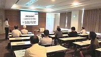 皆さん熱心に聴いてくださいました。（港図書館講演会 「伊勢湾の防災」）の大きな画像へ