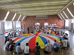 みんなで楽しく遊びました。（中川図書館　「育メンパパはイケメンパパ（中川区父と子のイベント）」)