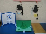 見事な講師作品（名東図書館　「おしゃれで可愛い切り紙のカード作り」）