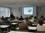 講演会の様子（徳重図書館　講演会「日本のシルクロードに残る産業遺産－富岡製糸場と各地の蚕糸業－」）