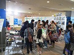 指令書をもとに本を探し出せるかな（「読書フェスティバル」）