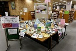 一部を引き続き展示しました　その1（鶴舞中央図書館　「祝　成人式！　一緒に大人になった本たち」）