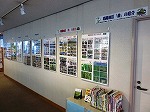 田んぼアート、「農」の風景、学校水田、市民水田などの紹介（港図書館　パネル展示「南陽地区、『農』の紹介」と関連本の展示）