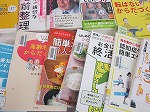 中川図書館の「セカンドステージ応援コーナー」には、介護予防に役立つ本がたくさんあります。本もぜひご活用ください。（中川図書館　「長寿イキイキ！介護予防教室」）
