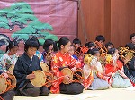 おはやしの実演（鶴舞中央図書館　「新春を祝おう！おやこ能楽体験」）