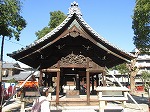 五所社の拝殿正面の龍の彫り物はみごとでした。（山田図書館　「中小田井にこにこウォーク」）