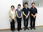 左からヴィオラ小泉理子さん、ヴァイオリン松谷阿咲さん、ヴァイオリン田中光さん、チェロ新井康之さん（鶴舞中央図書館　「昭和区制80周年記念名古屋フィルハーモニー交響楽団まちかどコンサートin鶴舞中央図書館」を開催しました）