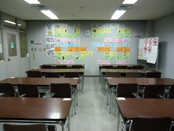 名古屋市南図書館の自習室