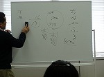 ちはやふる、それともちはやぶる？どっちの読み方が正しいのかな？（中村図書館　「小倉百人一首・競技かるた教室」を行いました）