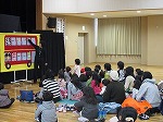 バスにのってるのだ～れ？（山田図書館　「にんぎょうげき」を行いました）