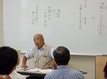 講師の加藤新一郎さん（楠図書館　歴史講座「尾張万歳は味鋺万歳がルーツ」を開催しました）