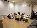 コミュニティルームの様子(図書館の本が星が丘テラスにお出かけ!「ここにもライブラリー」実施しています!)