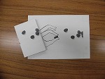 最後に特製ブックカバーをプレゼント。（鶴舞中央図書館　「おいしい珈琲を楽しみましょう♪　珈琲と読書の香り高い関係」を行いました）