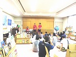 インターナショナルスクールの英語のおはなし会（港図書館　「絵本のひろば IN 港図書館2018」を行いました）