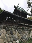 白山神社の境内には市の保存樹のクスノキがあります。（山田図書館　「平田史跡ウォーク」）