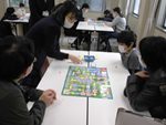 南陽図書館「フェアトレードって知ってる?-すごろくで遊んで学ぼう!-」の写真2