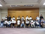 港図書館「ケーキ箱のお部屋づくり」の写真3