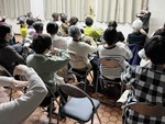 天白図書館「おとなのためのおはなし会」の写真2