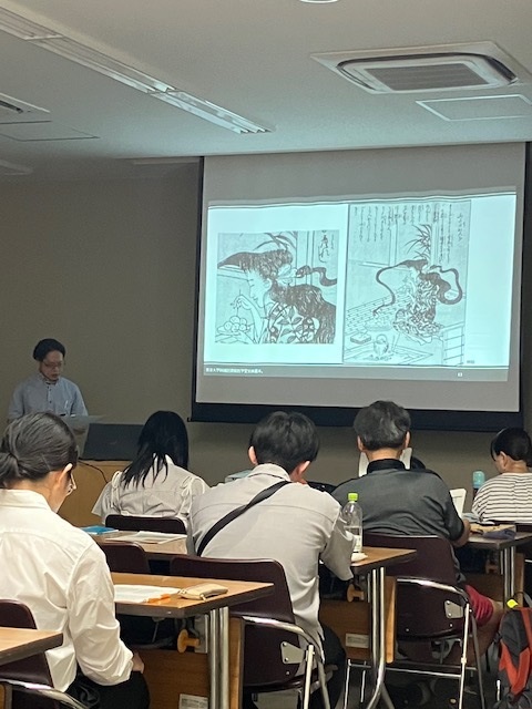名東図書館名東図書館教養講座「江戸怪談の世界 蛇と女性」の写真1