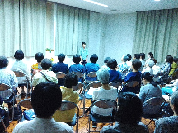 天白図書館「第２９回おとなのためのおはなし会」の写真1