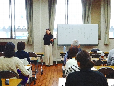 天白図書館文学講座「短歌を味わおう！」の写真2