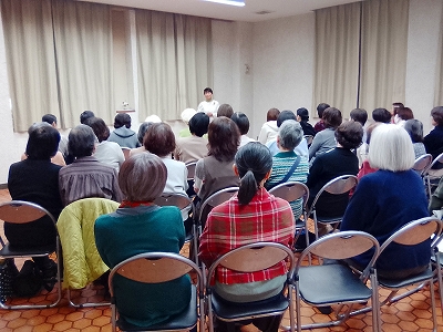 天白図書館「第３０回おとなのためのおはなし会」の写真1