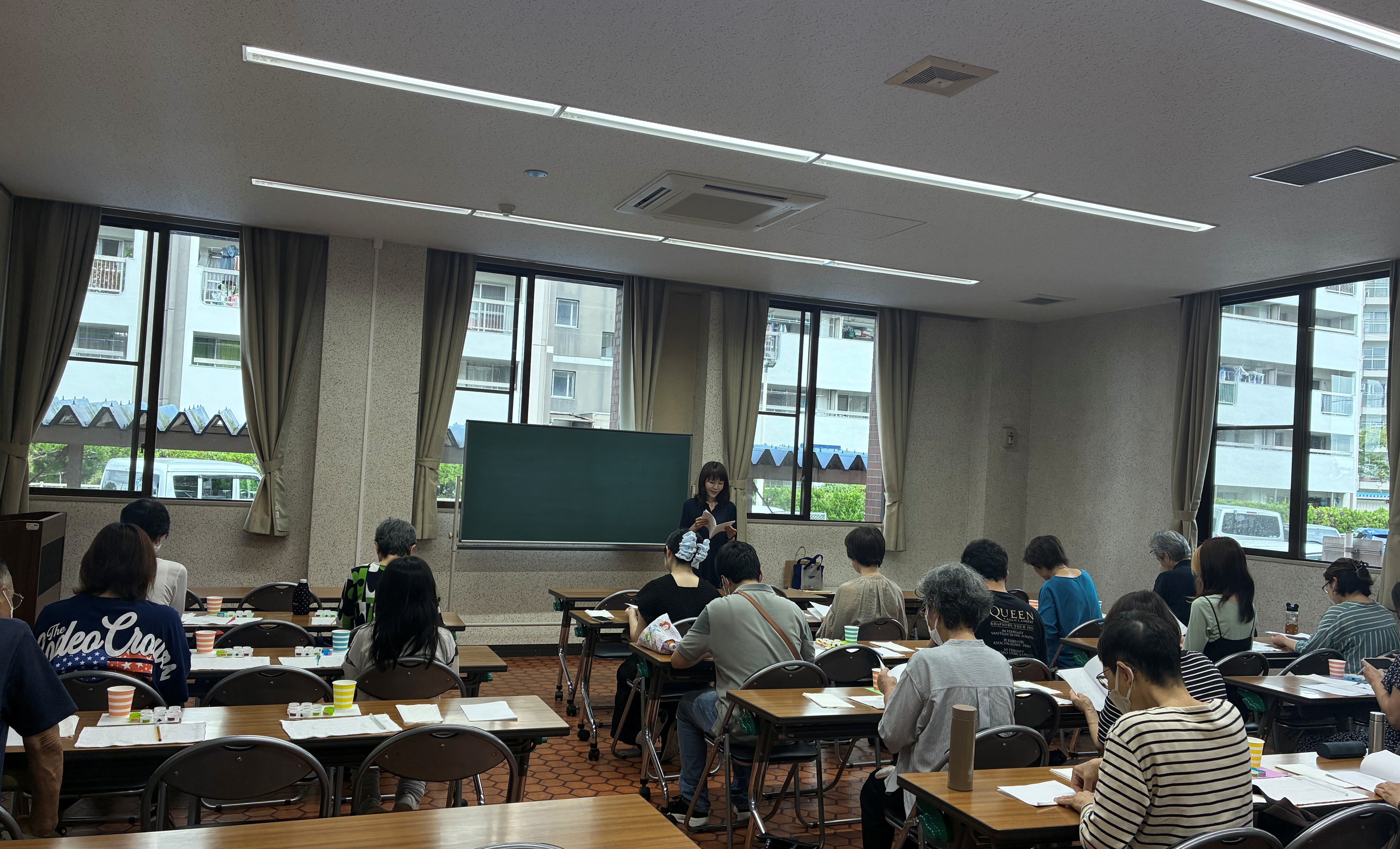 天白図書館「ガラスペンで彩る言葉たち」の写真1
