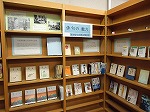 俳句の魅力（南図書館展示の様子）の大きな画像へ