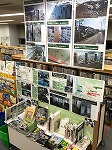 展示の様子です。（山田図書館　「【熊本地震から1年半★復興支援】熊本と熊本地震」）