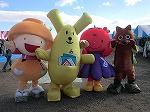 「みそっち」「とましーなちゃん」「ウルフィ」（ヨンデルー：「ゆるキャラ(Ｒ)グランプリ2014 in あいち セントレア」）