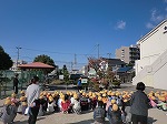 「ものぐさトミー」、面白いな♪（自動車図書館・山田図書館　「ヨンデルーと学ぼう！自動車図書館あおぞら教室」）