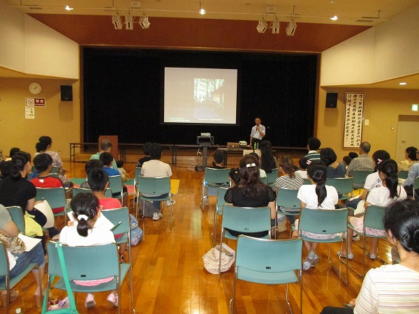 夏休み　工作会や科学あそびを行いました