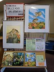 展示の様子（なんよう図書館　「石川基子先生『ほしじいたけほしばあたけ』原画展」）