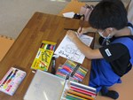 中村図書館「なごやっ子読書ノートで図書館お仕事」飾り作成の写真