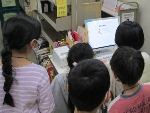 ちくさ図書館「なごやっ子読書ノートで図書館お仕事体験」の写真2